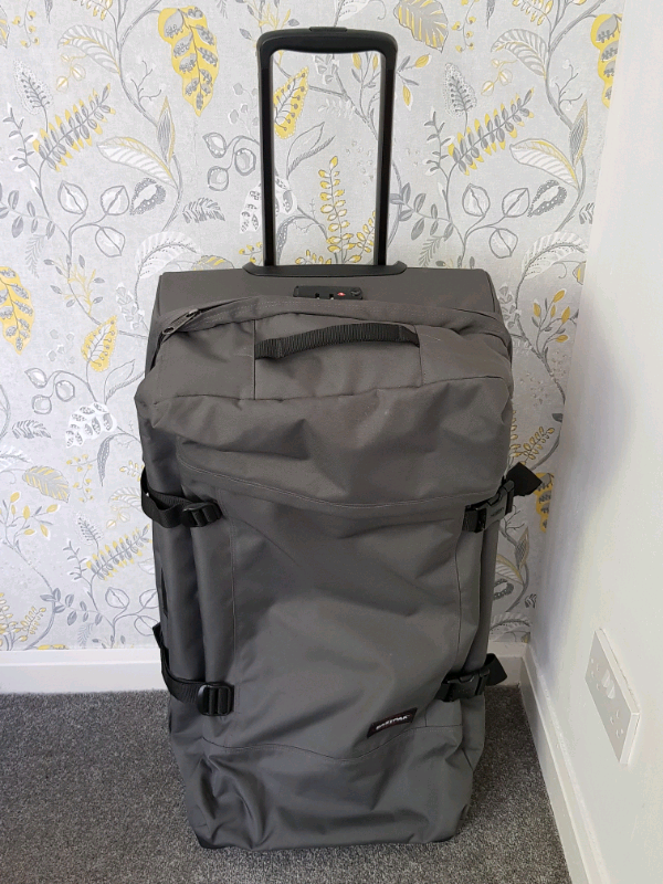 light weight large suitcase 